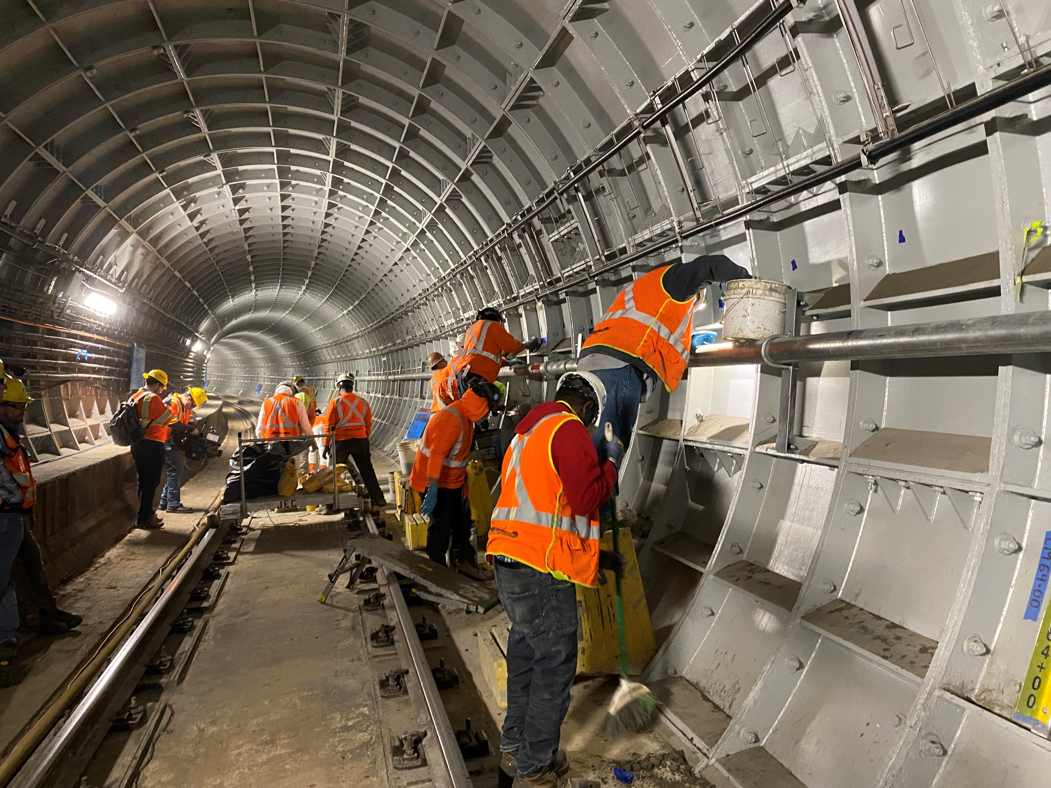 Yellow Line tunnel construction 