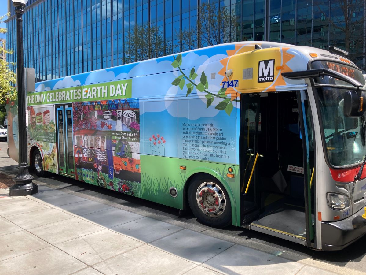 Earth Day Bus Wrap – Washington, DC
