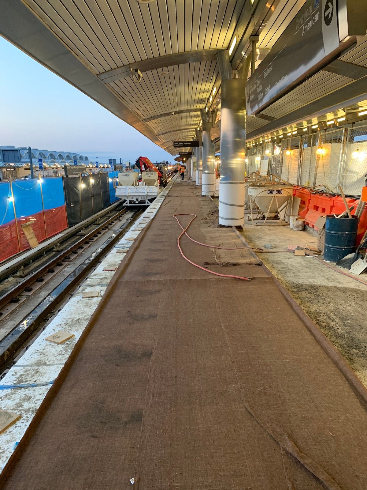 Topping slab pour at Reagan National Airport