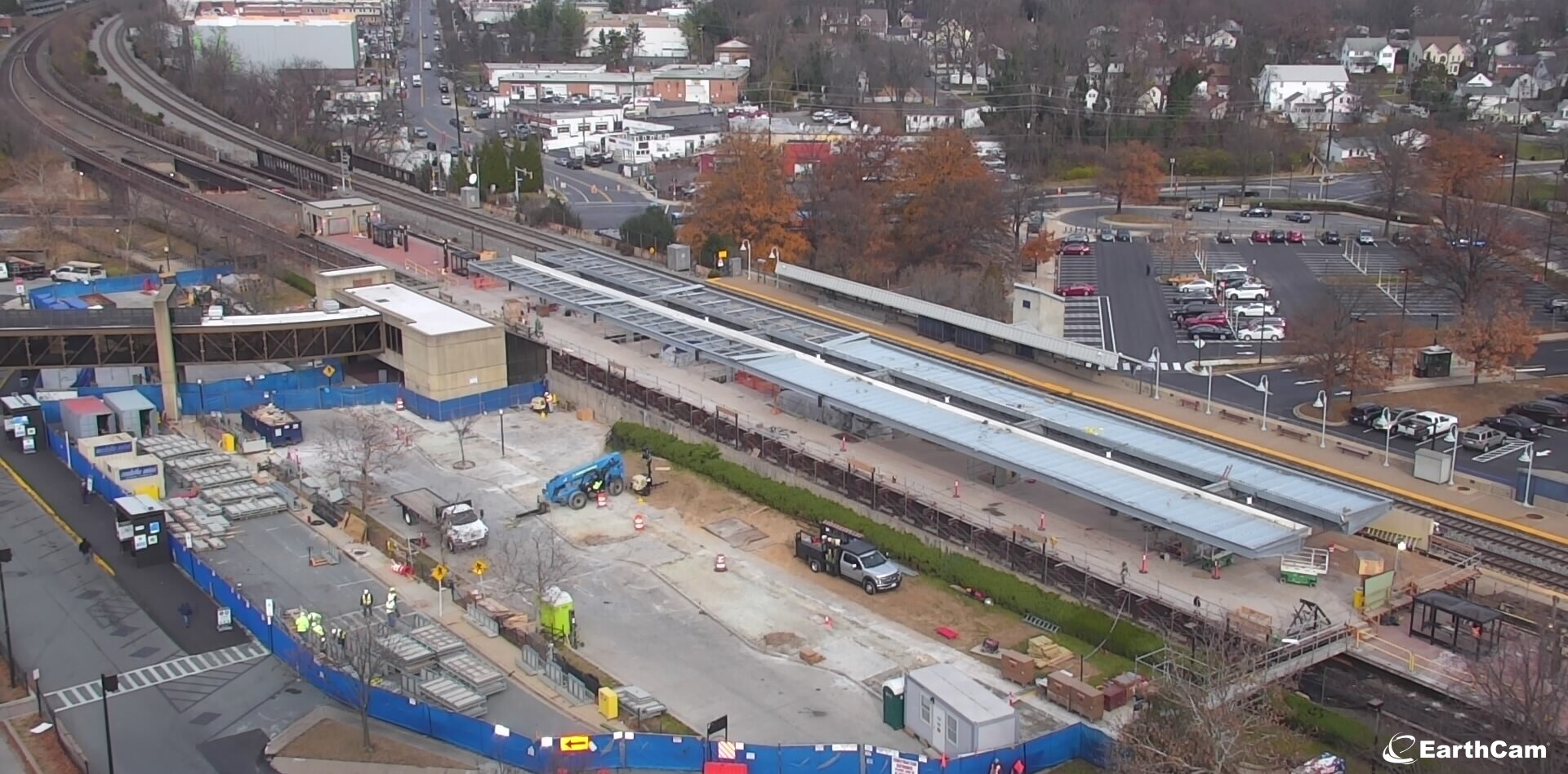 Vista aérea de la instalación de la plataforma del techo en la estación de Rockville