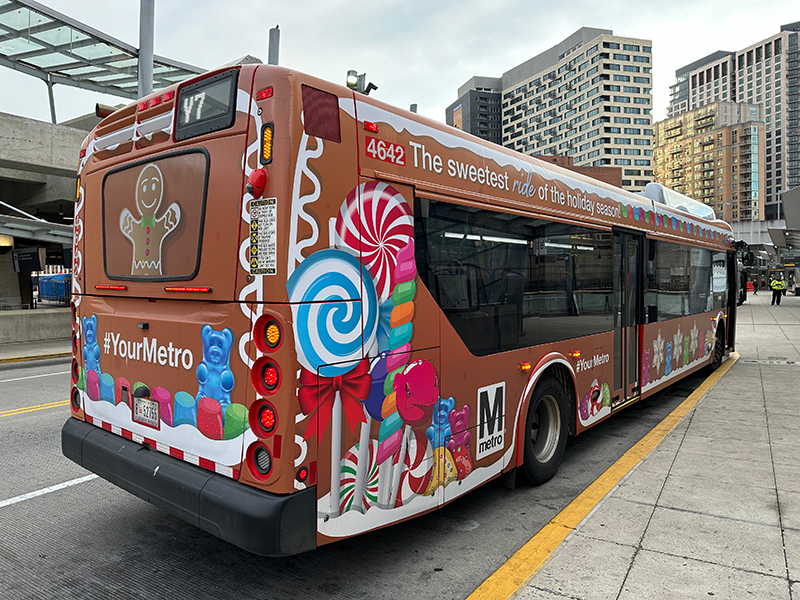 Gingerbread Wrapped Metrobus Gingerbread Wrapped Metrobus