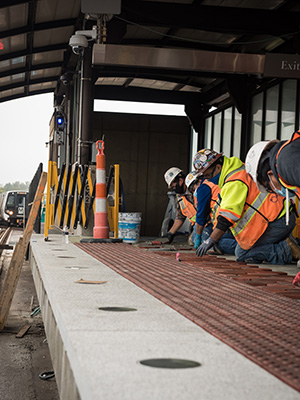 Platform reconstruction work at Reagan National Airport Station